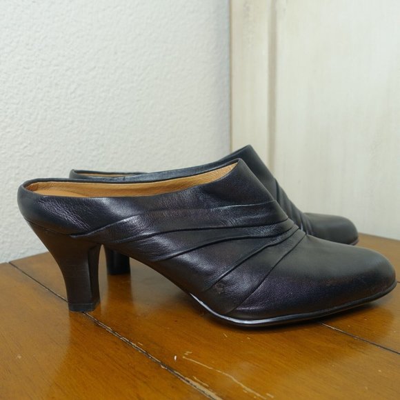 Sofft Women's US 8.5 Black Pointed Toe Leather Mules w/ 3" Heel Casual Work Shoe - Picture 5 of 10